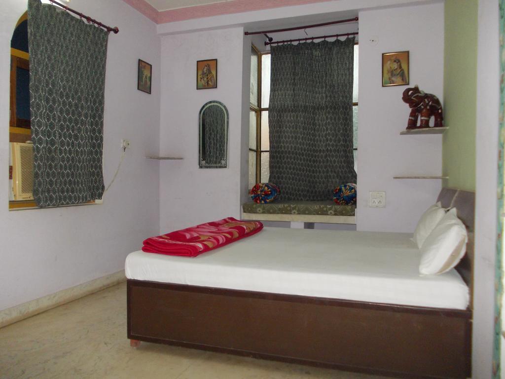 Raj Mahal Guest House Būndi Exteriör bild